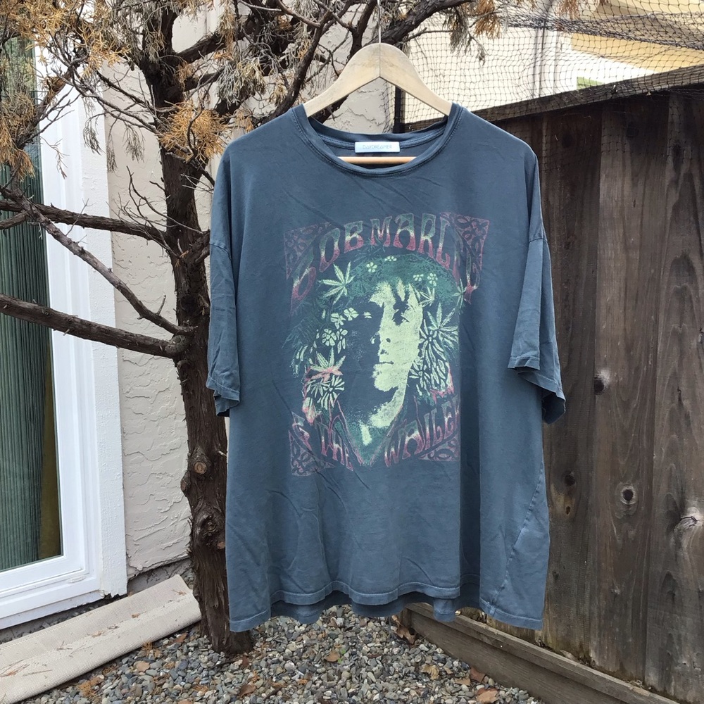 Daydreamer Bob Marley Graphic Tee in Blue Fits Like An Xl Super Soft Oversized